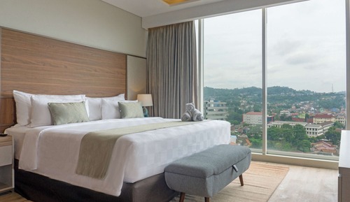 Suite Royal, 1 cama de matrimonio grande, vistas a la ciudad