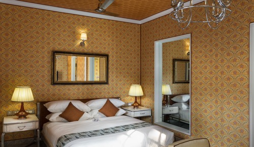 Amber Garden Suite
