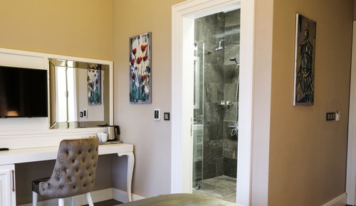 Habitación, en esquina
