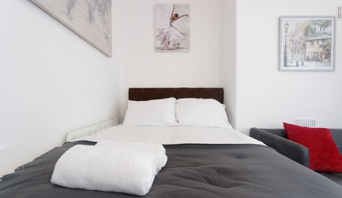 Estudio, baño privado (Studio for 2 people)