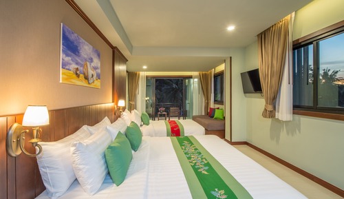 Suite familiar (1 Double and 1 Single bed)