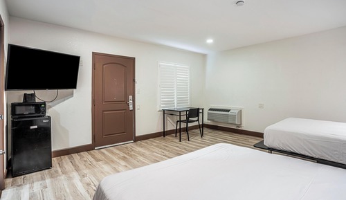 Habitación doble, 2 camas dobles, accesible para personas con discapacidad