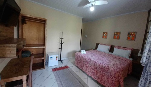 Habitación estándar con 1 cama doble o 2 individuales