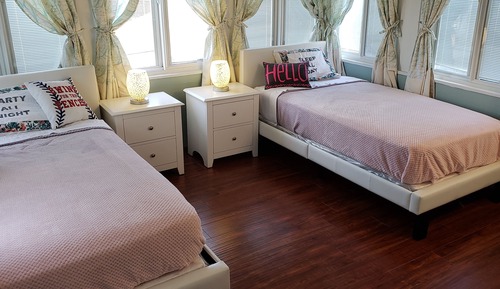 Dormitorio compartido básico, solo para mujeres