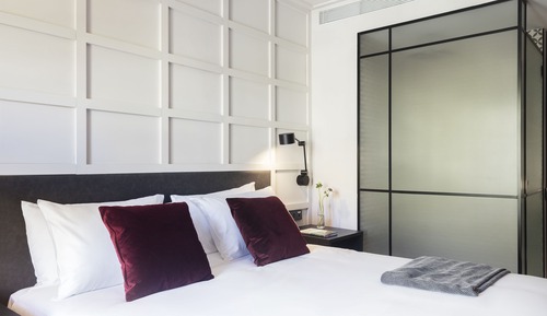 Habitación Deluxe doble, 1 cama de matrimonio, vistas a la ciudad