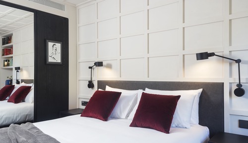 Habitación doble superior, 1 cama de matrimonio, vistas a la ciudad