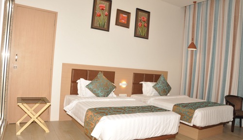 Habitación básica con 1 cama doble o 2 individuales, 1 cama de matrimonio grande, no fumadores