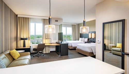 Estudio, varias camas, no fumadores, vistas a la ciudad (Mobility Accessible, Tub)