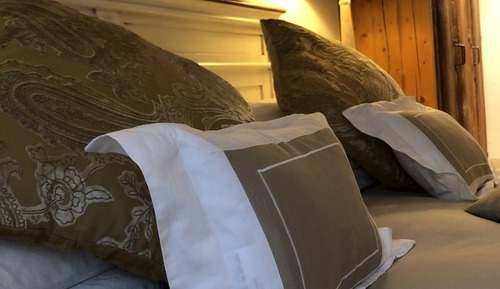 Deluxe Double Room, 1 Queen Bed, Patio ("La Tànna")