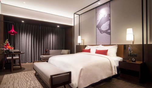 Habitación Club doble, 1 cama de matrimonio grande, vistas a la ciudad (King)