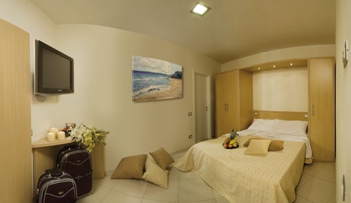 Apartamento estándar, balcón, vistas al jardín