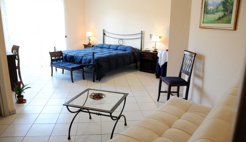 Habitación clásica con 1 cama doble o 2 individuales