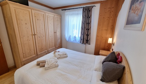 Apartamento romántico, 2 habitaciones, no fumadores, vistas a la montaña (Vajolet)