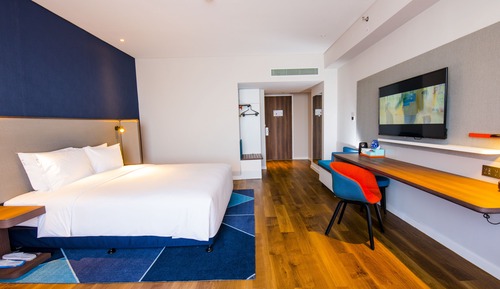 Habitación estándar, 1 cama de matrimonio grande, vistas a la montaña