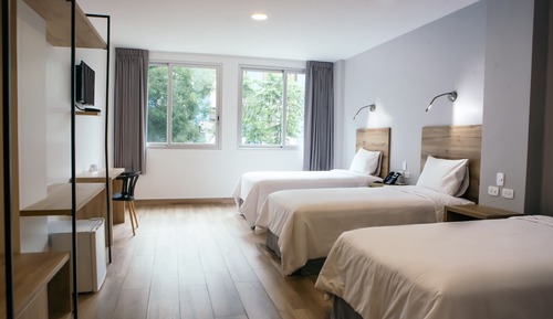 Habitación Deluxe, 3 camas individuales, no fumadores, vistas a la ciudad