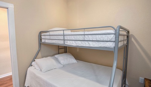 Casa (2 Bedrooms)