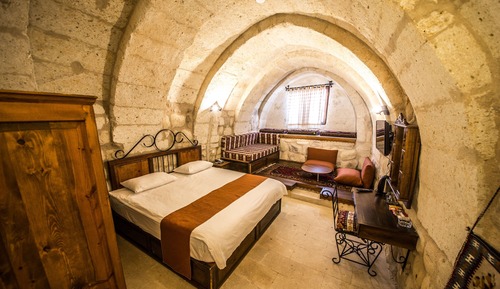 Superior Suite, Courtyard View