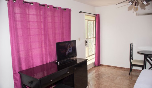 Suite Deluxe, varias camas, vistas al jardín