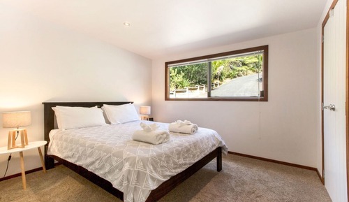 Casa Premium, varias camas, bañera de hidromasaje, vistas al jardín