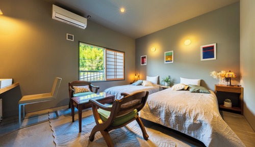 Habitación estándar con 2 camas individuales, vistas a la montaña