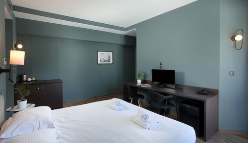 Habitación superior con 1 cama doble o 2 individuales