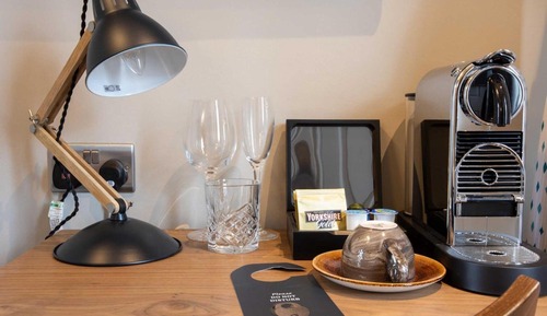 Habitación familiar con 2 camas individuales, 1 cama de matrimonio grande con sofá cama
