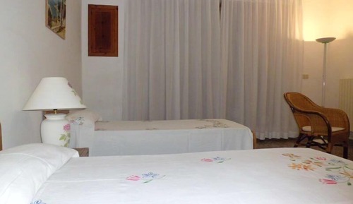 Habitación con 1 cama doble o 2 individuales