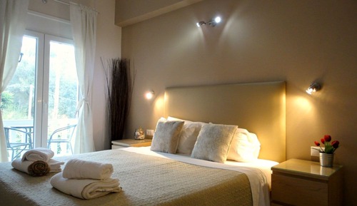 Habitación, 1 cama de matrimonio, vistas al jardín