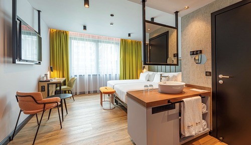 Habitación superior con 1 cama doble o 2 individuales