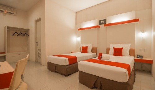 Habitación con 2 camas individuales