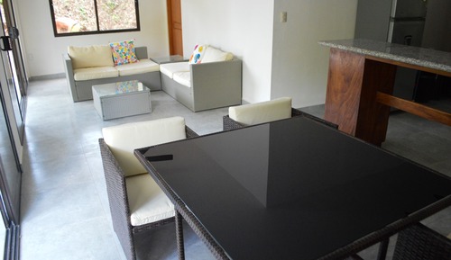 Casa familiar, varias camas, vistas al jardín
