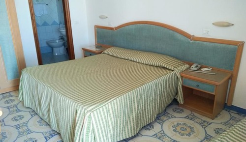 Habitación cuádruple económica