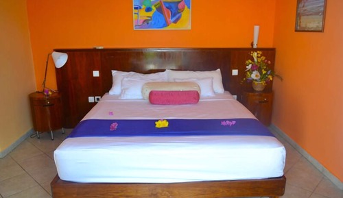 Estudio, balcón
