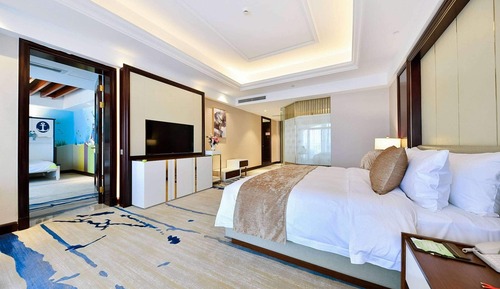 Habitación Deluxe, 1 cama de matrimonio grande, vistas a la ciudad (Family)