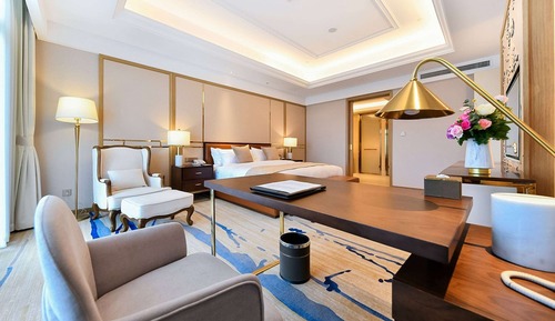 Suite ejecutiva, 1 cama de matrimonio grande, vistas al lago