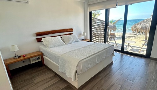 Habitación estándar, 1 cama de matrimonio con sofá cama, vistas al mar