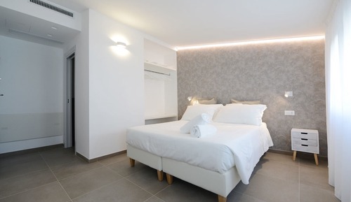 Habitación doble, 1 cama de matrimonio con sofá cama