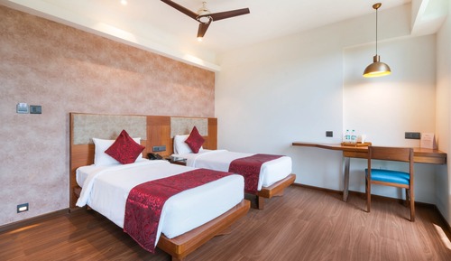 Habitación estándar con 1 cama doble o 2 individuales, 1 cama de matrimonio, no fumadores