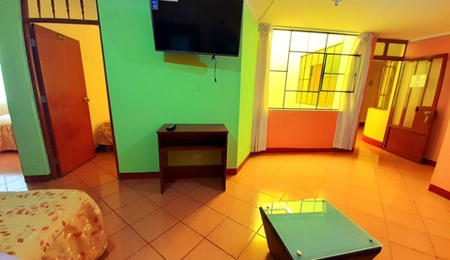 Apartamento familiar, 3 habitaciones, baño privado