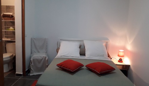 Apartamento Confort, 1 cama de matrimonio con sofá cama, vistas al jardín