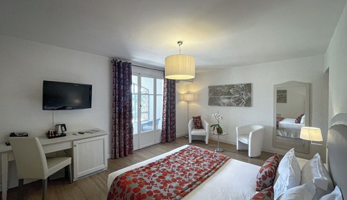 Habitación romántica doble (with Loggia)