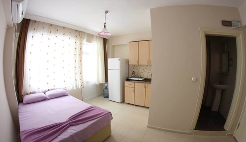 Habitación básica con 1 cama doble o 2 individuales, vistas al mar