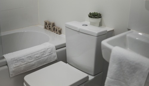 Apartamento, baño privado (First floor apartment)