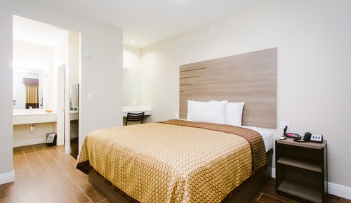Habitación individual básica, 1 cama de matrimonio grande