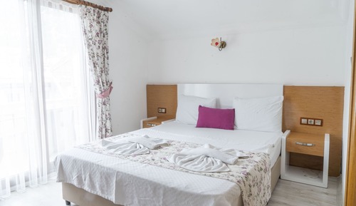 Habitación estándar, 1 cama de matrimonio, balcón