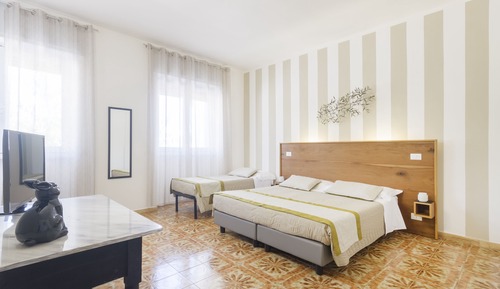 Habitación cuádruple Confort