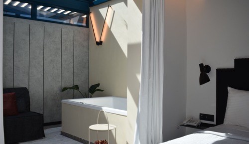 Loft Prestige Suite with Hot Tub