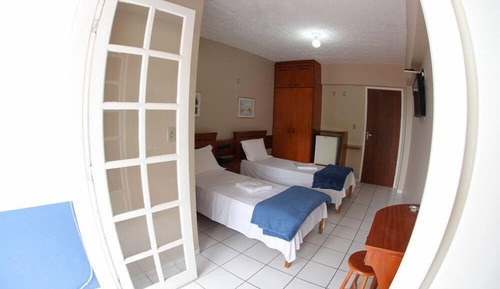 Habitación con 2 camas individuales, 2 camas individuales