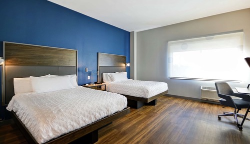 Habitación, 2 camas de matrimonio, accesible para personas con discapacidad (Mobility & Hearing)