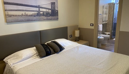 Habitación superior con 1 cama doble o 2 individuales